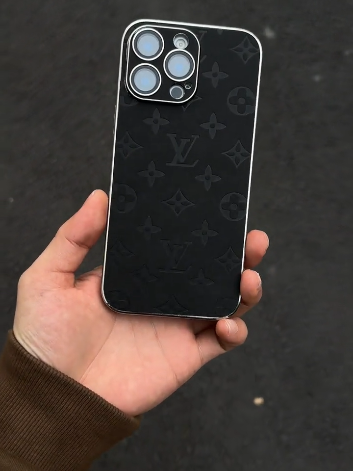 路易威登皮質金屬全包手機殼